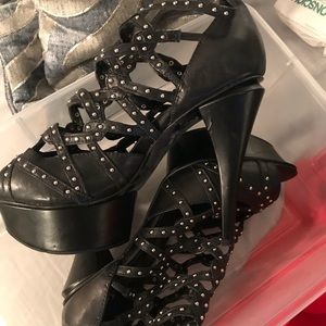 BCBG platform sandal